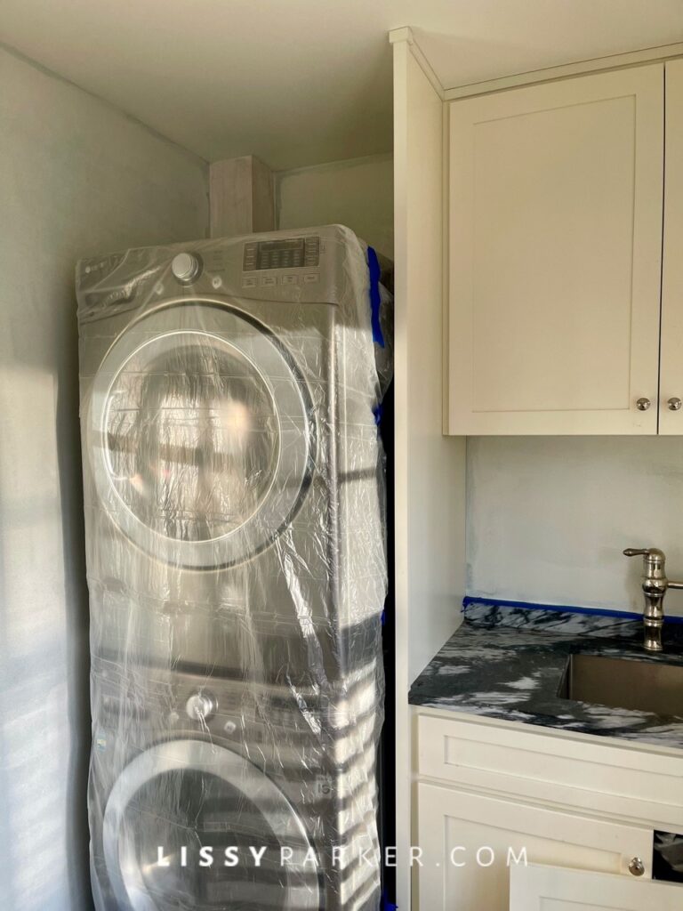 laundry room in pink